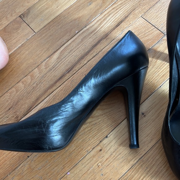 AUTHENTIC CHANEL heels - Picture 3 of 4